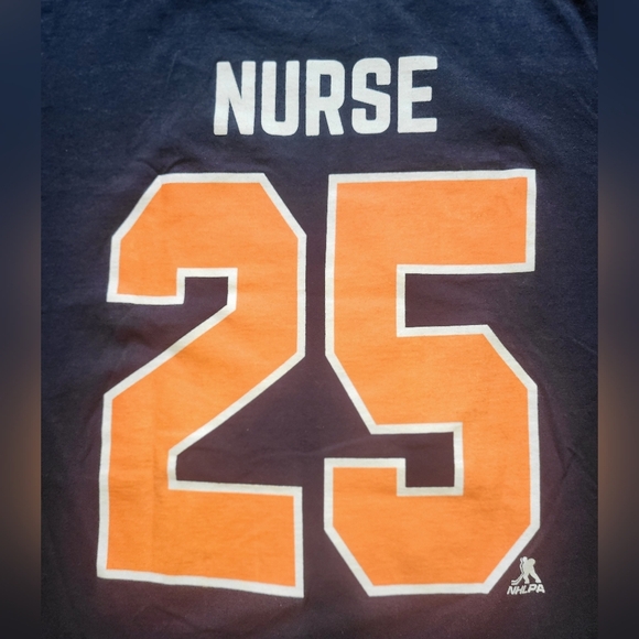 Edmonton Oilers Darnell Nurse #25 NHL Player Tee Men’s Size Medium B27 NHLPA - Picture 4 of 5